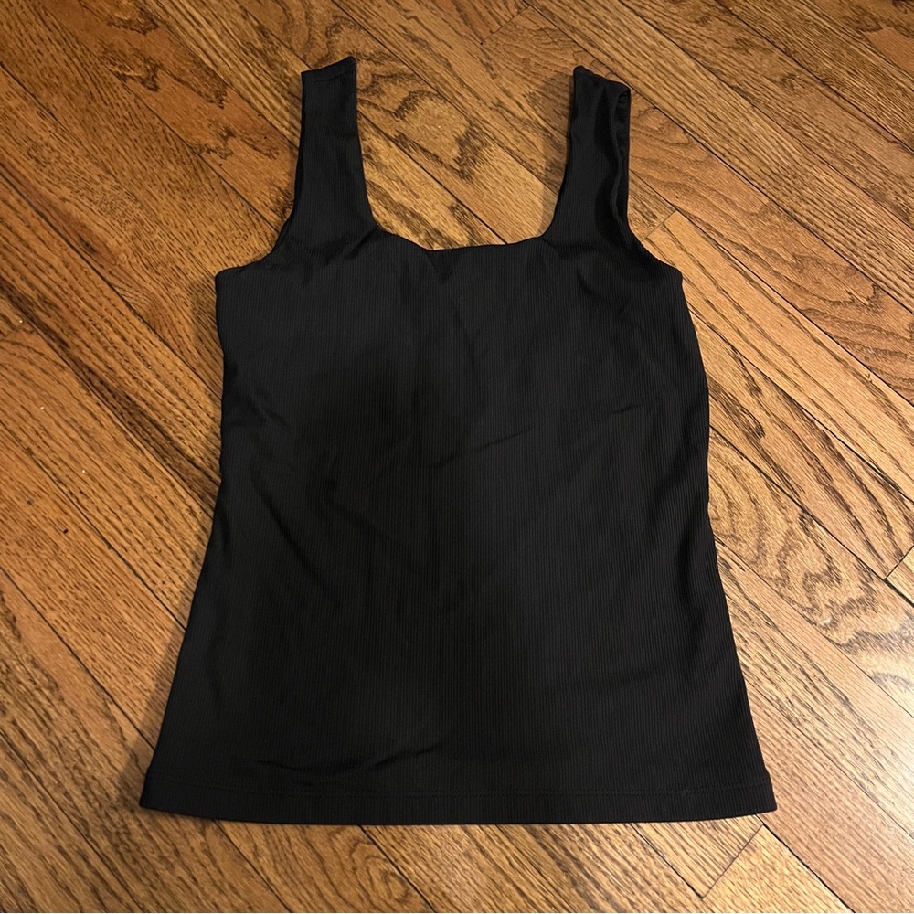 Women's Black Sleeveless Top